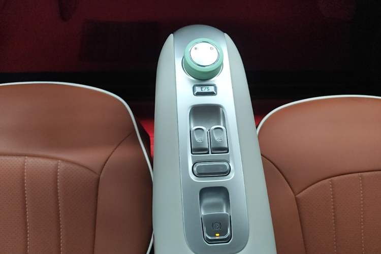 Used CHANGAN NEVO Lumin 2025 205 km Xiangqin Version Gear Lever