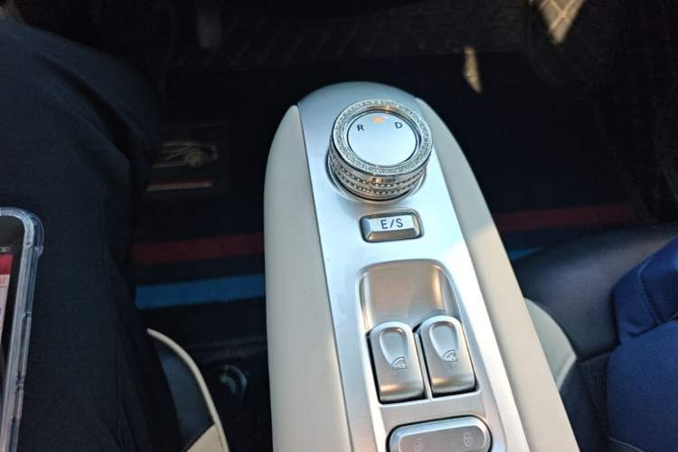 Used CHANGAN NEVO Lumin 2025 205 km Xiangqin Version Gear Lever