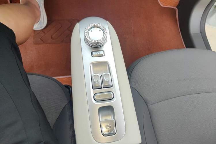 Used CHANGAN NEVO Lumin 2025 205 km Xiangqin Version Gear Lever