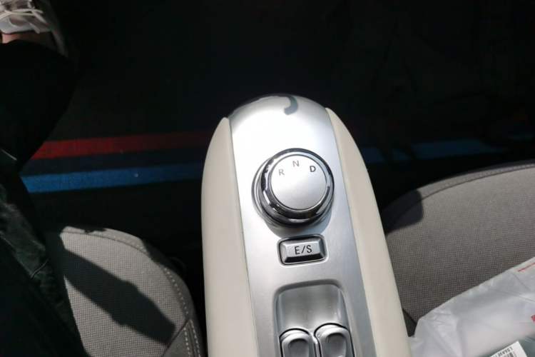 Used CHANGAN NEVO Lumin 2025 205 km Xiangqin Version Gear Lever