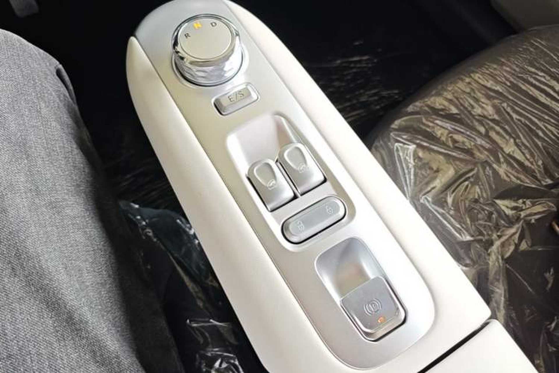Used CHANGAN NEVO Lumin 2025 205 km Xiangqin Version Gear Lever