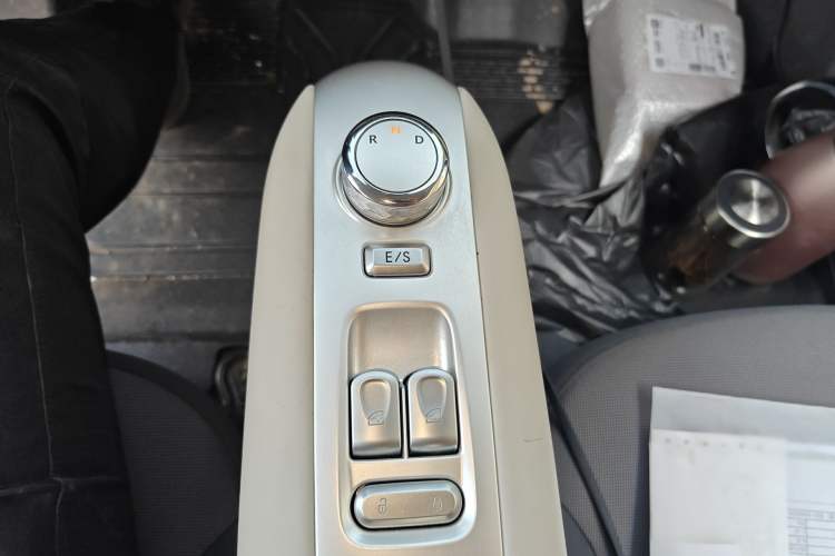 Used CHANGAN NEVO Lumin 2025 205 km Xiangqin Version Gear Lever