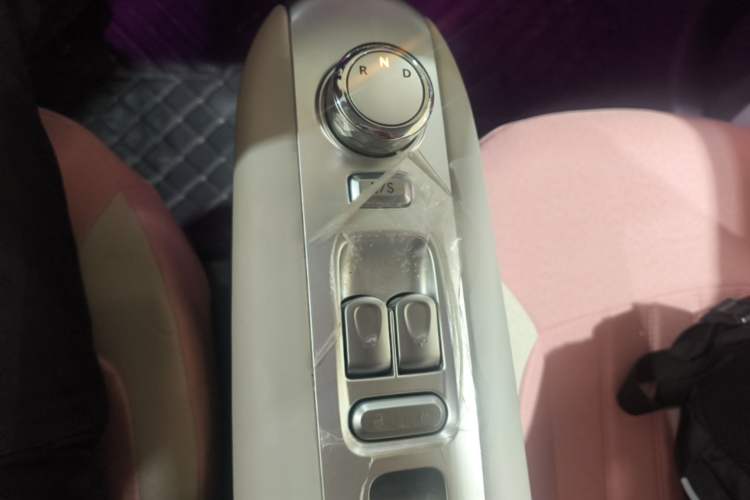 Used CHANGAN NEVO Lumin 2025 205 km Xiangqin Version Gear Lever