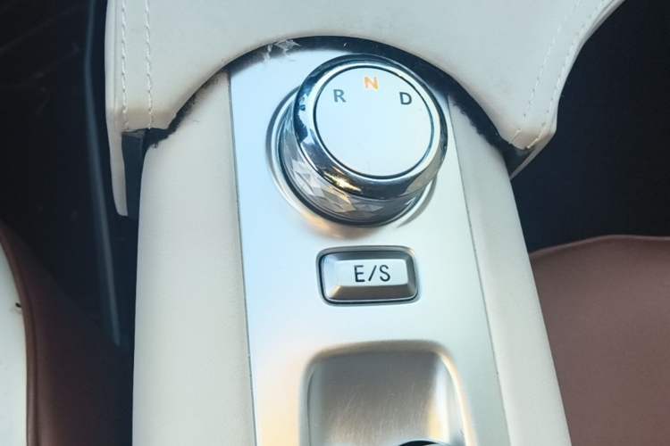 Used CHANGAN NEVO Lumin 2025 205 km Xiangqin Version Gear Lever