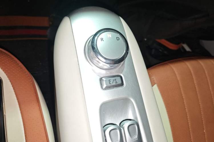 Used CHANGAN NEVO Lumin 2025 205 km Xiangqin Version Gear Lever