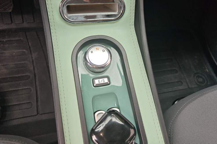 Used CHANGAN NEVO Lumin 2025 205km Refreshing Edition Gear Lever