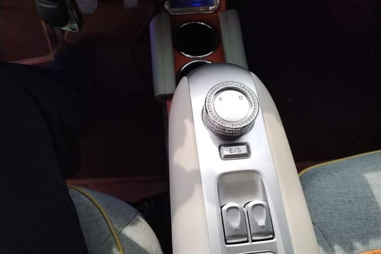 Used CHANGAN NEVO Lumin 2025 205 km Xiangqin Version Gear Lever