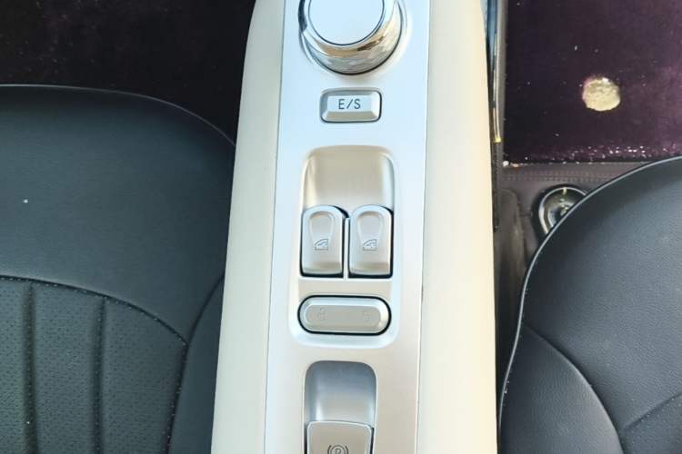 Used CHANGAN NEVO Lumin 2025 205 km Xiangqin Version Gear Lever