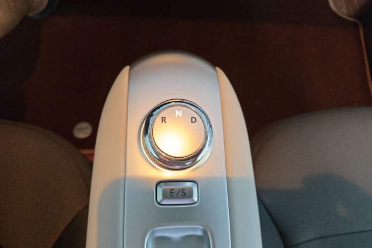 Used CHANGAN NEVO Lumin 2025 205 km Xiangqin Version Gear Lever