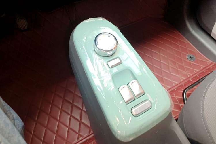 Used CHANGAN NEVO Lumin 2025 205 km Xiangqin Version Gear Lever