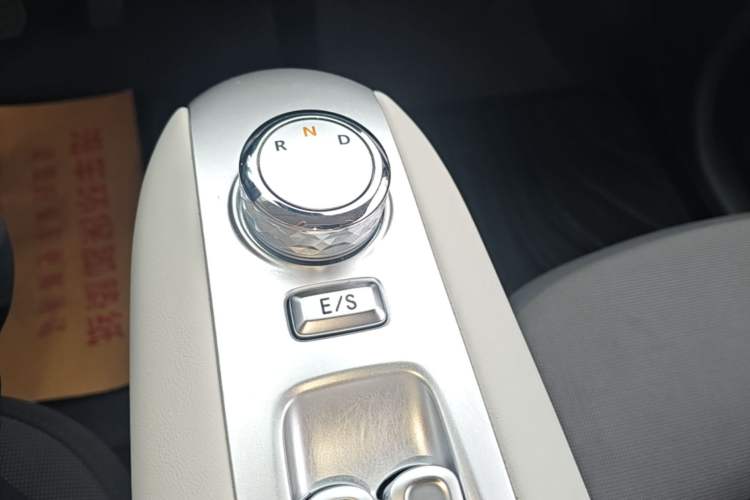 Used CHANGAN NEVO Lumin 2025 205 km Xiangqin Version Gear Lever