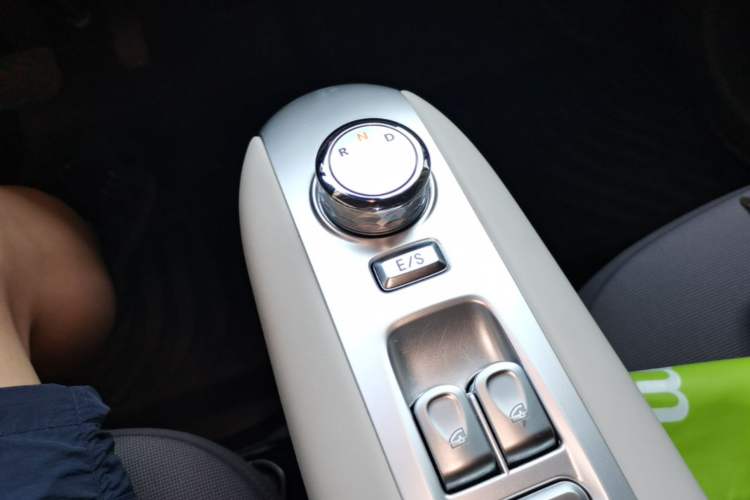 Used CHANGAN NEVO Lumin 2025 205 km Xiangqin Version Gear Lever