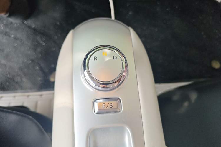 Used CHANGAN NEVO Lumin 2025 205 km Xiangqin Version Gear Lever