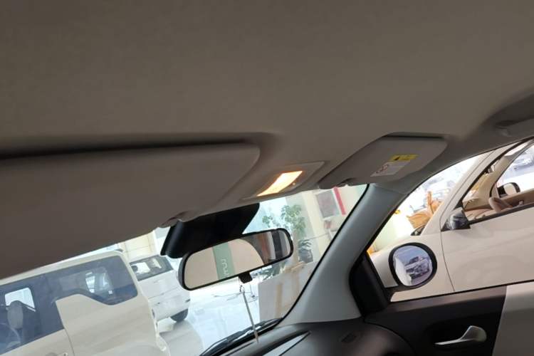 Used CHANGAN NEVO Lumin 2025 301km Honey Dew Edition Headliner