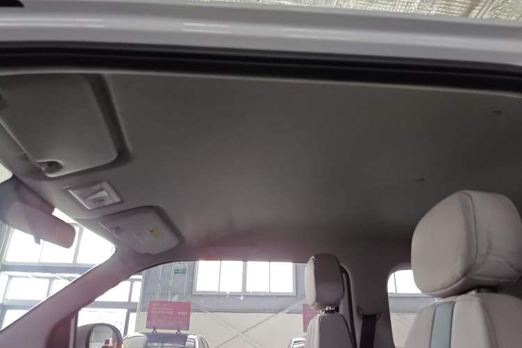 Used CHANGAN NEVO Lumin 2025 205 km Xiangqin Version Headliner