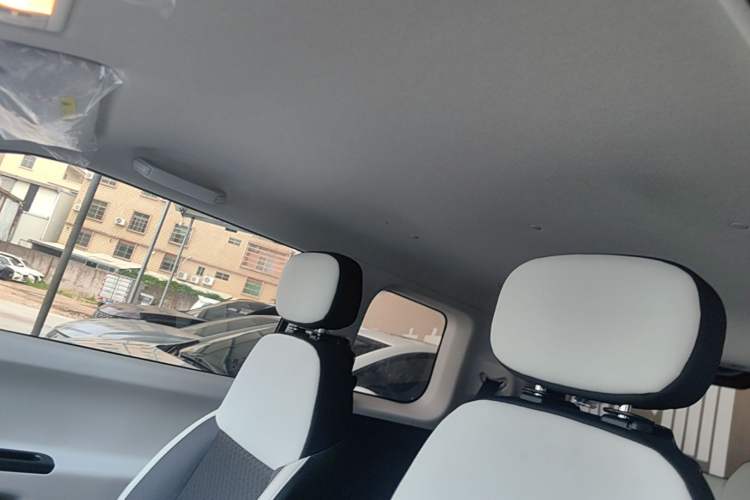 Used CHANGAN NEVO Lumin 2025 301km Cute Baby Edition Headliner
