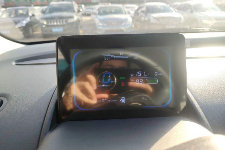Used CHANGAN NEVO Lumin 2025 205km Refreshing Edition Instrument Cluster