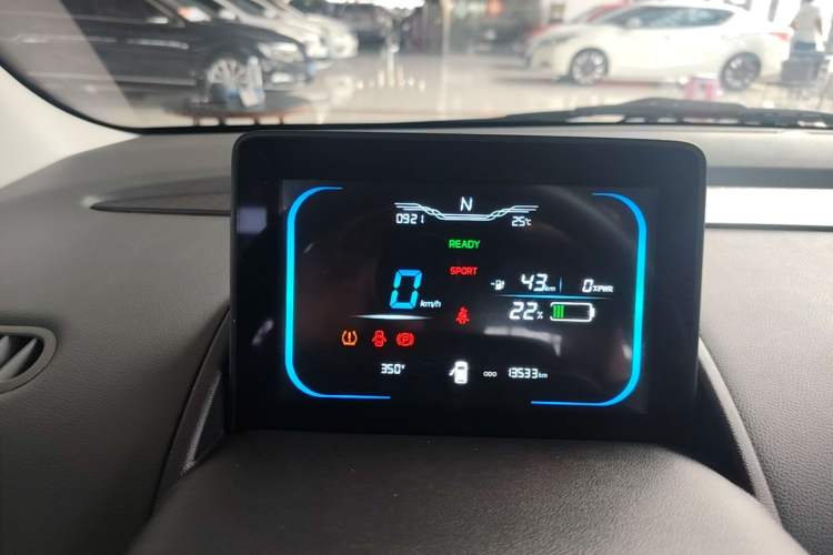 Used CHANGAN NEVO Lumin 2025 205km Refreshing Edition Instrument Cluster