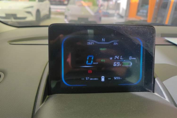 Used CHANGAN NEVO Lumin 2025 205km Refreshing Edition Instrument Cluster