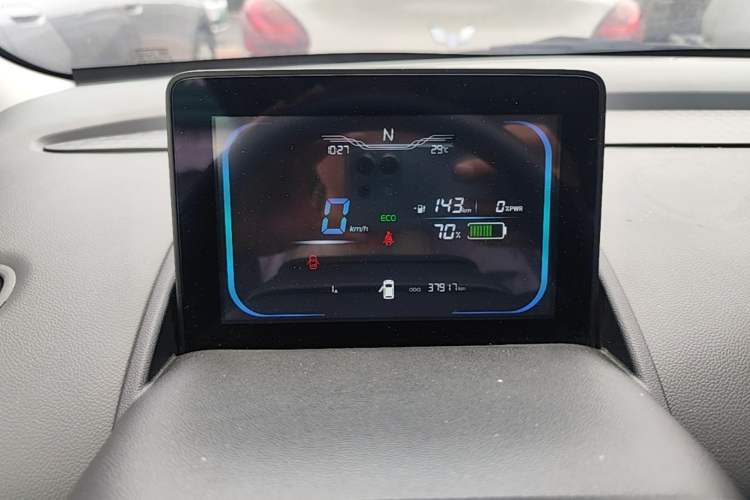 Used CHANGAN NEVO Lumin 2025 205km Refreshing Edition Instrument Cluster