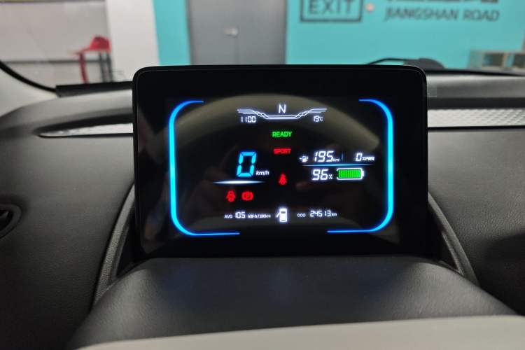 Used CHANGAN NEVO Lumin 2025 205 km Xiangqin Version Instrument Cluster