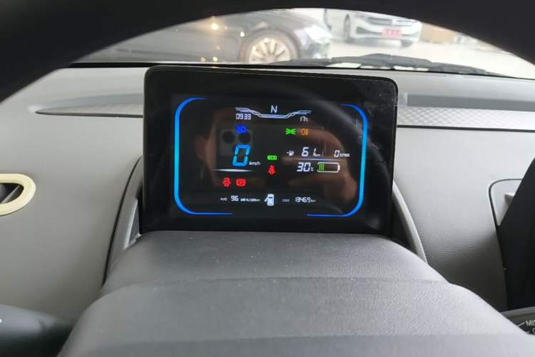 Used CHANGAN NEVO Lumin 2025 205km Refreshing Edition Instrument Cluster