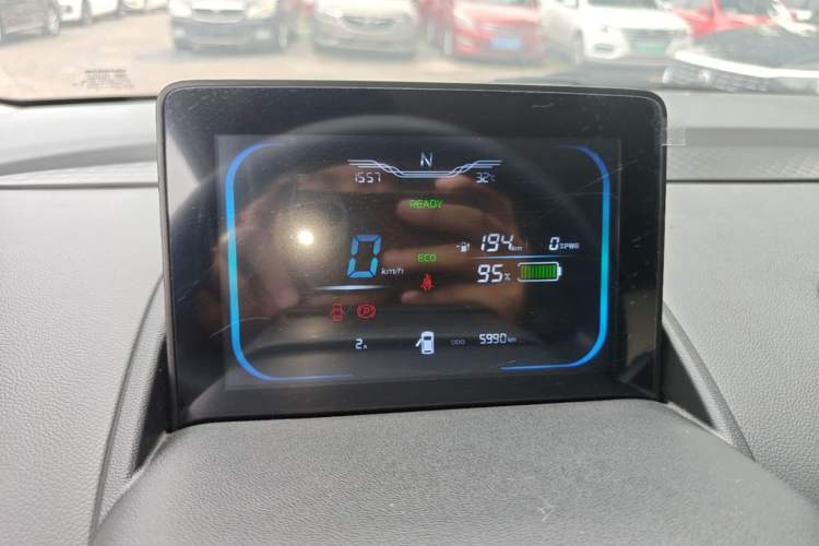 Used CHANGAN NEVO Lumin 2025 205km Refreshing Edition Instrument Cluster
