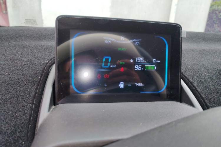 Used CHANGAN NEVO Lumin 2025 205km Refreshing Edition Instrument Cluster