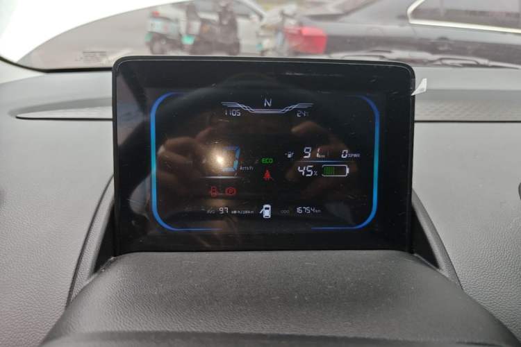 Used CHANGAN NEVO Lumin 2025 205km Refreshing Edition Instrument Cluster