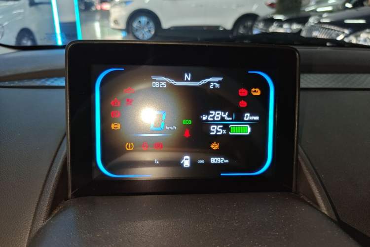 Used CHANGAN NEVO Lumin 2025 301km Honey Dew Edition Instrument Cluster