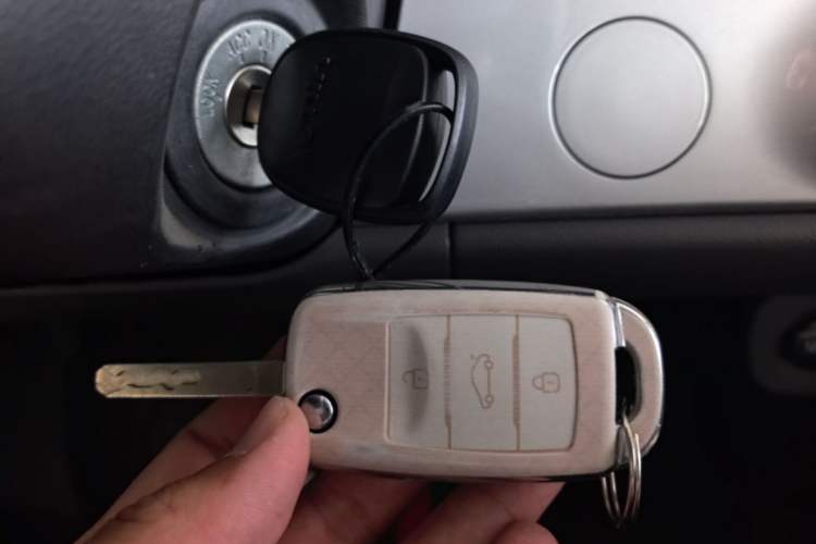 Used CHANGAN NEVO Lumin 2025 205 km Xiangqin Version Interior 1