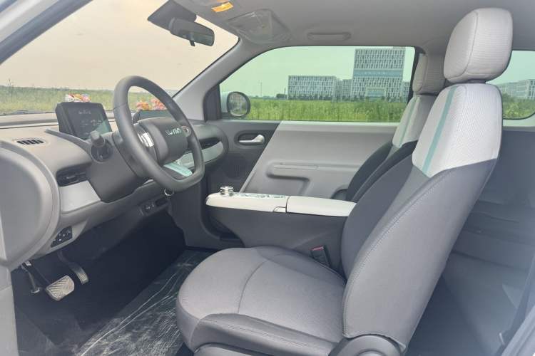 Used CHANGAN NEVO Lumin 2025 205 km Xiangqin Version Interior 1