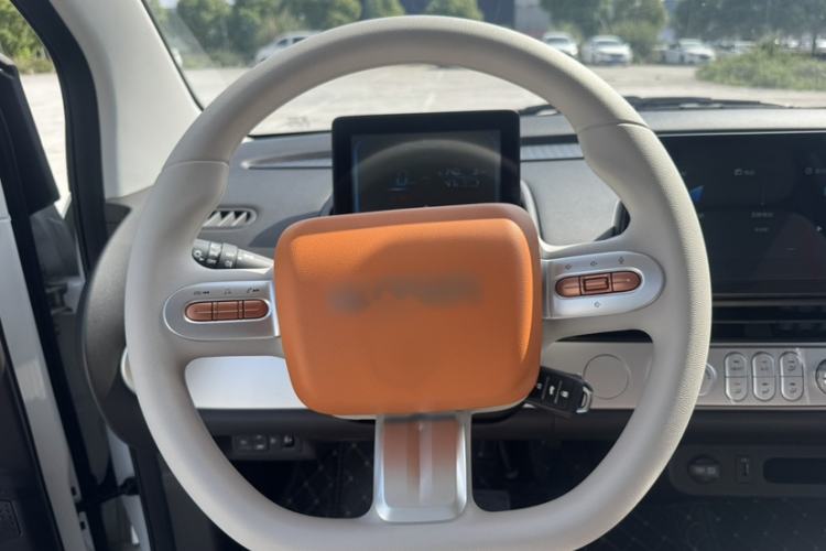 Used CHANGAN NEVO Lumin 2025 301km Honey Dew Edition Interior 12