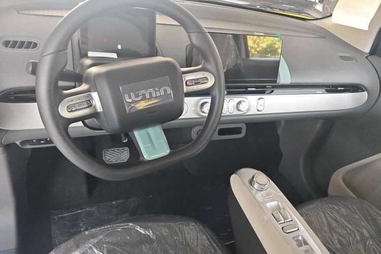Used CHANGAN NEVO Lumin 2025 205 km Xiangqin Version Interior 2