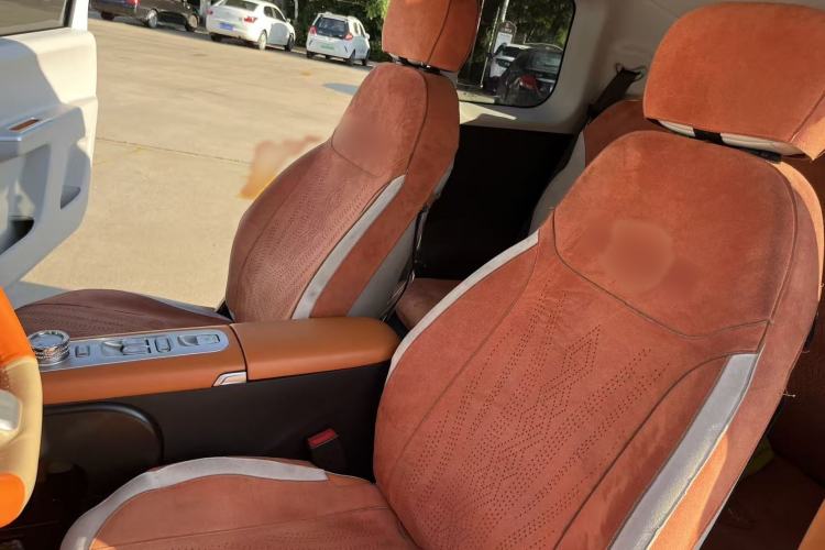 Used CHANGAN NEVO Lumin 2025 301km Honey Dew Edition Interior 2