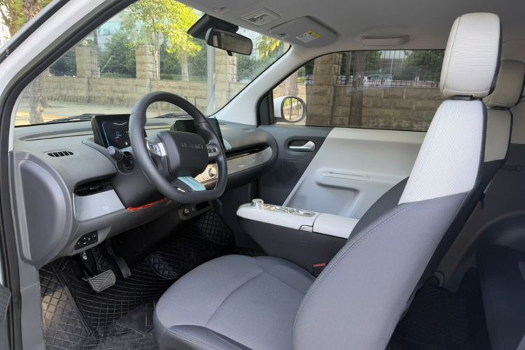 Used CHANGAN NEVO Lumin 2025 205 km Xiangqin Version Interior 3