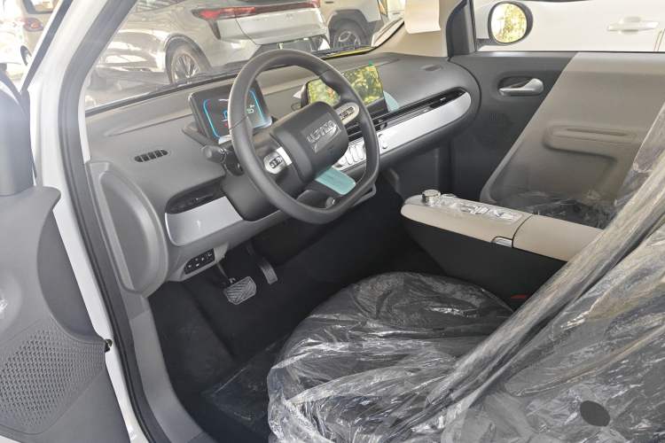 Used CHANGAN NEVO Lumin 2025 205 km Xiangqin Version Interior 3