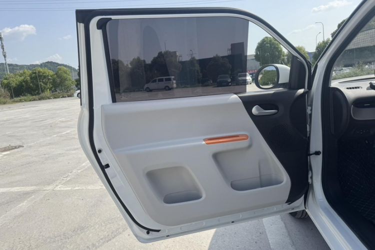 Used CHANGAN NEVO Lumin 2025 301km Honey Dew Edition Interior 4