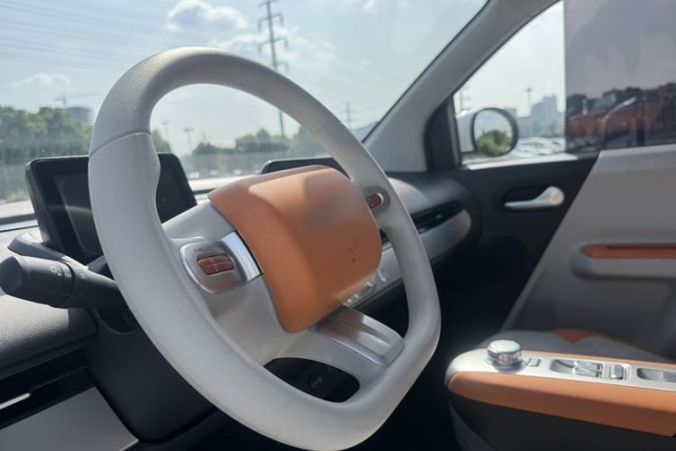 Used CHANGAN NEVO Lumin 2025 301km Honey Dew Edition Interior 6