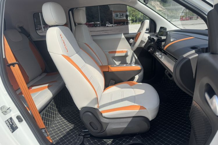 Used CHANGAN NEVO Lumin 2025 301km Honey Dew Edition Interior 7