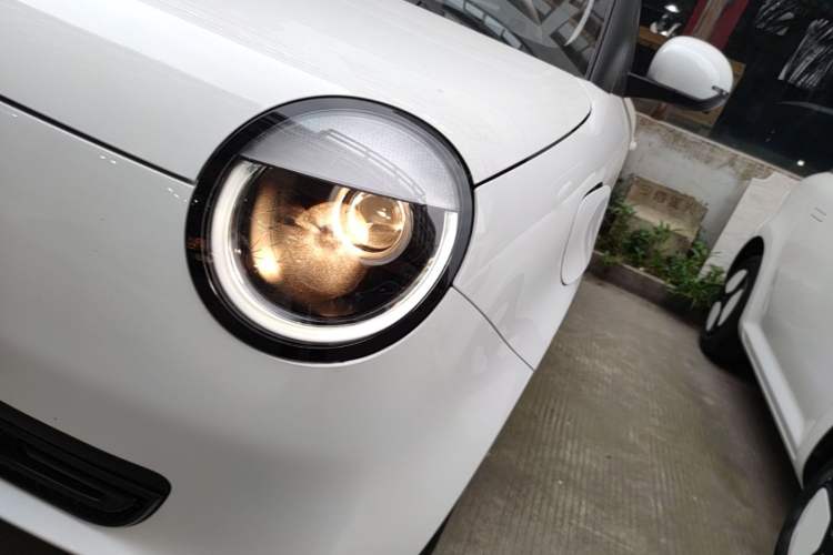Used CHANGAN NEVO Lumin 2025 301km Honey Dew Edition Left Front Headlight
