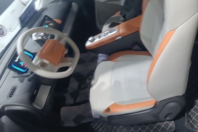 Used CHANGAN NEVO Lumin 2025 301km Honey Dew Edition Left Front Seat