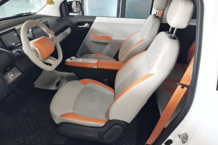 Used CHANGAN NEVO Lumin 2025 301km Honey Dew Edition Left Front Seat