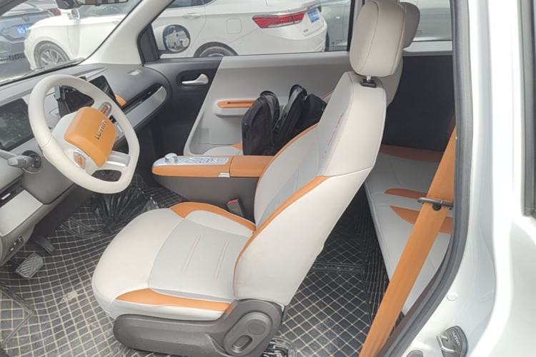 Used CHANGAN NEVO Lumin 2025 301km Honey Dew Edition Left Front Seat
