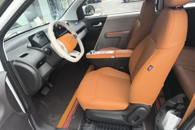 Used CHANGAN NEVO Lumin 2025 301km Honey Dew Edition Left Front Seat