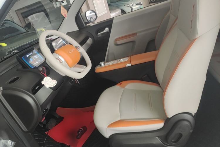 Used CHANGAN NEVO Lumin 2025 301km Honey Dew Edition Left Front Seat
