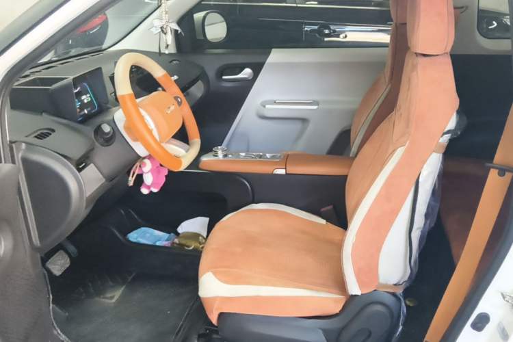 Used CHANGAN NEVO Lumin 2025 301km Honey Dew Edition Left Front Seat