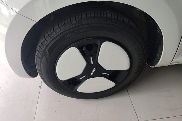 Used CHANGAN NEVO Lumin 2025 205 km Xiangqin Version Left Front Wheel Hub