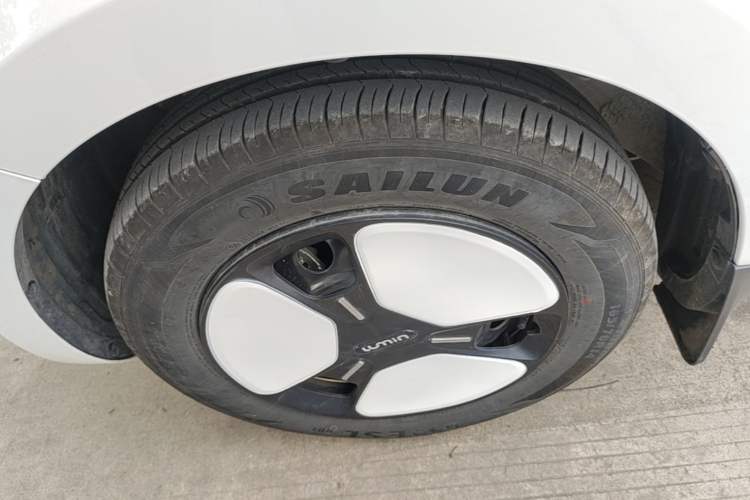 Used CHANGAN NEVO Lumin 2025 205km Refreshing Edition Left Front Wheel Hub
