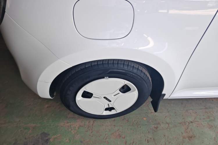 Used CHANGAN NEVO Lumin 2025 205 km Xiangqin Version Left Front Wheel Hub